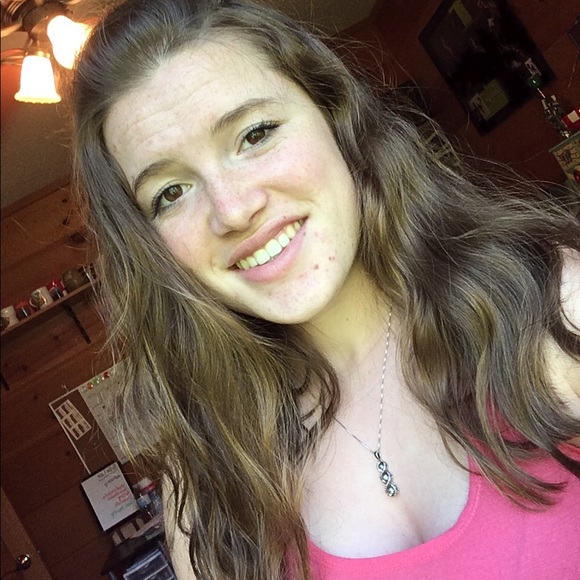 Meet your Posher, Jadelyn - Picture 1 of 1